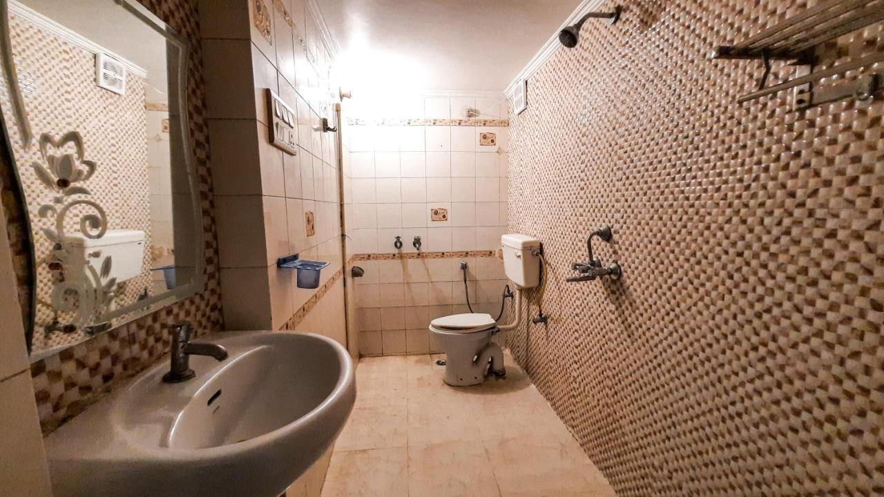 Hotel Rajyashree Palace バラナシ エクステリア 写真